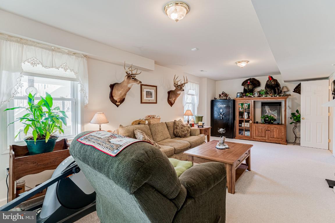 CHURCHILL - Residential