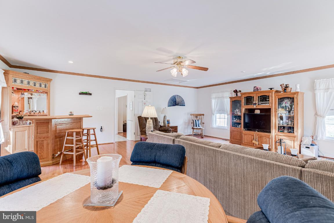 CHURCHILL - Residential