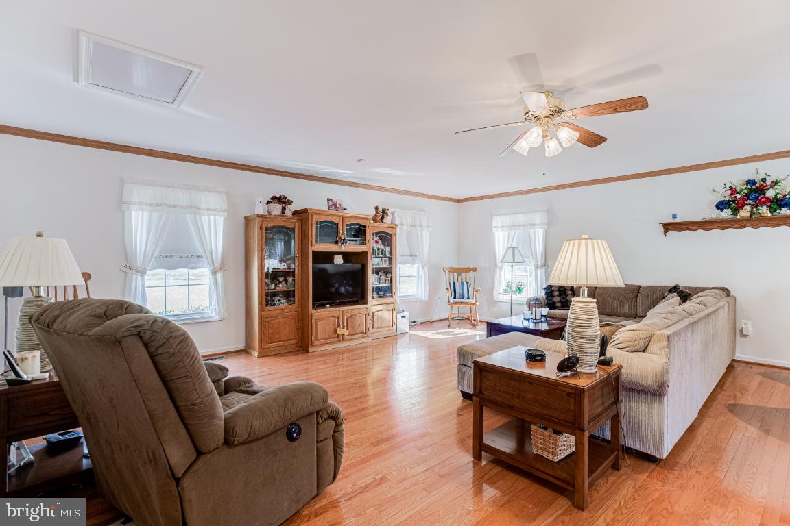 CHURCHILL - Residential