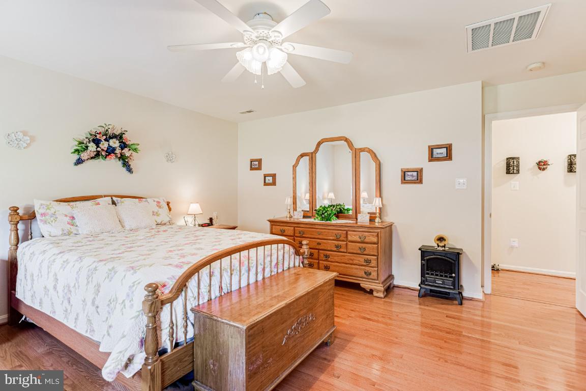 CHURCHILL - Residential