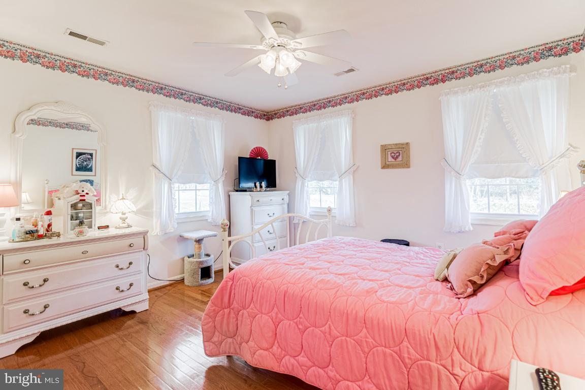 CHURCHILL - Residential