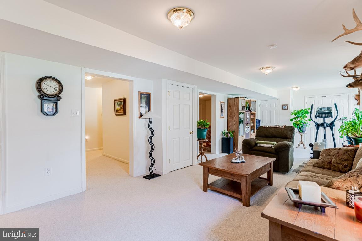 CHURCHILL - Residential