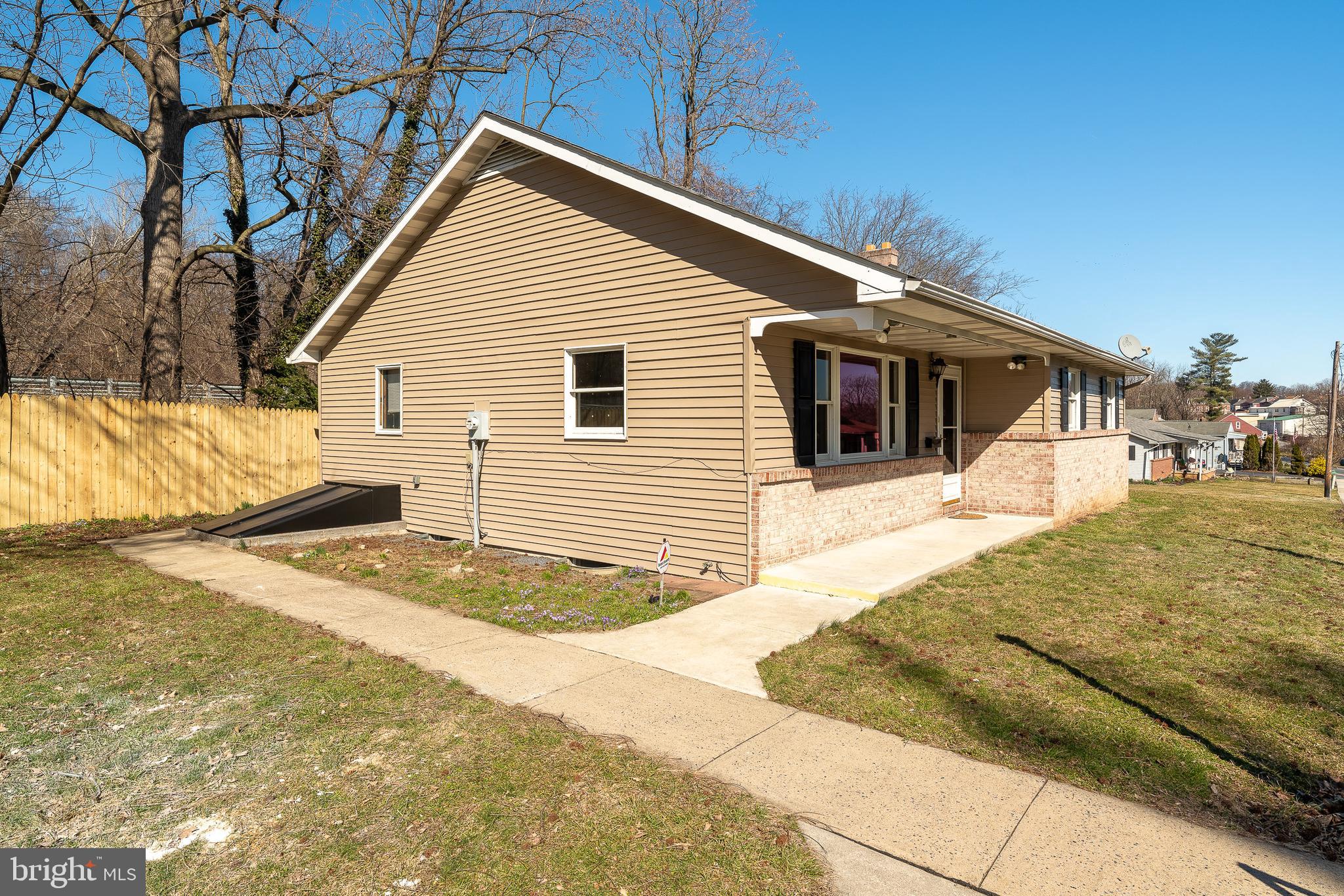 COLUMBIA - Residential