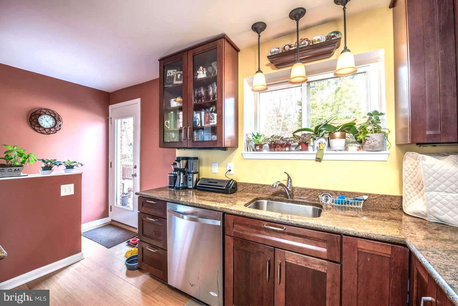 HOLLIN HALL VILLAGE - Residential Lease