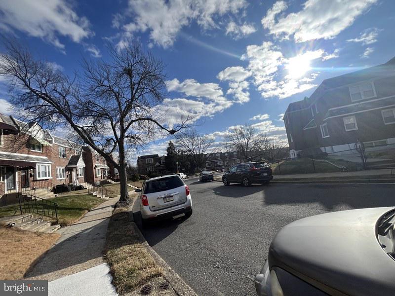 EAST OAK LANE - Residential