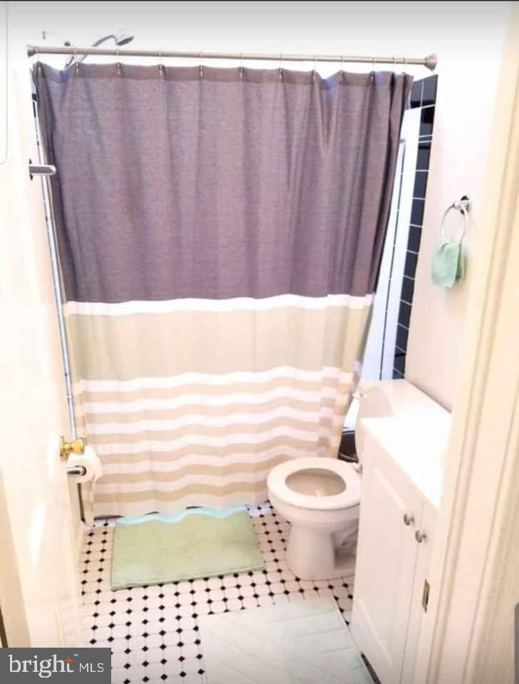 HIGHLANDTOWN - Residential Lease