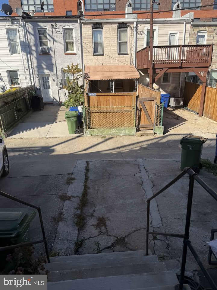 HIGHLANDTOWN - Residential Lease