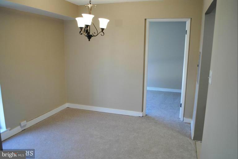 LONG REACH - Residential Lease