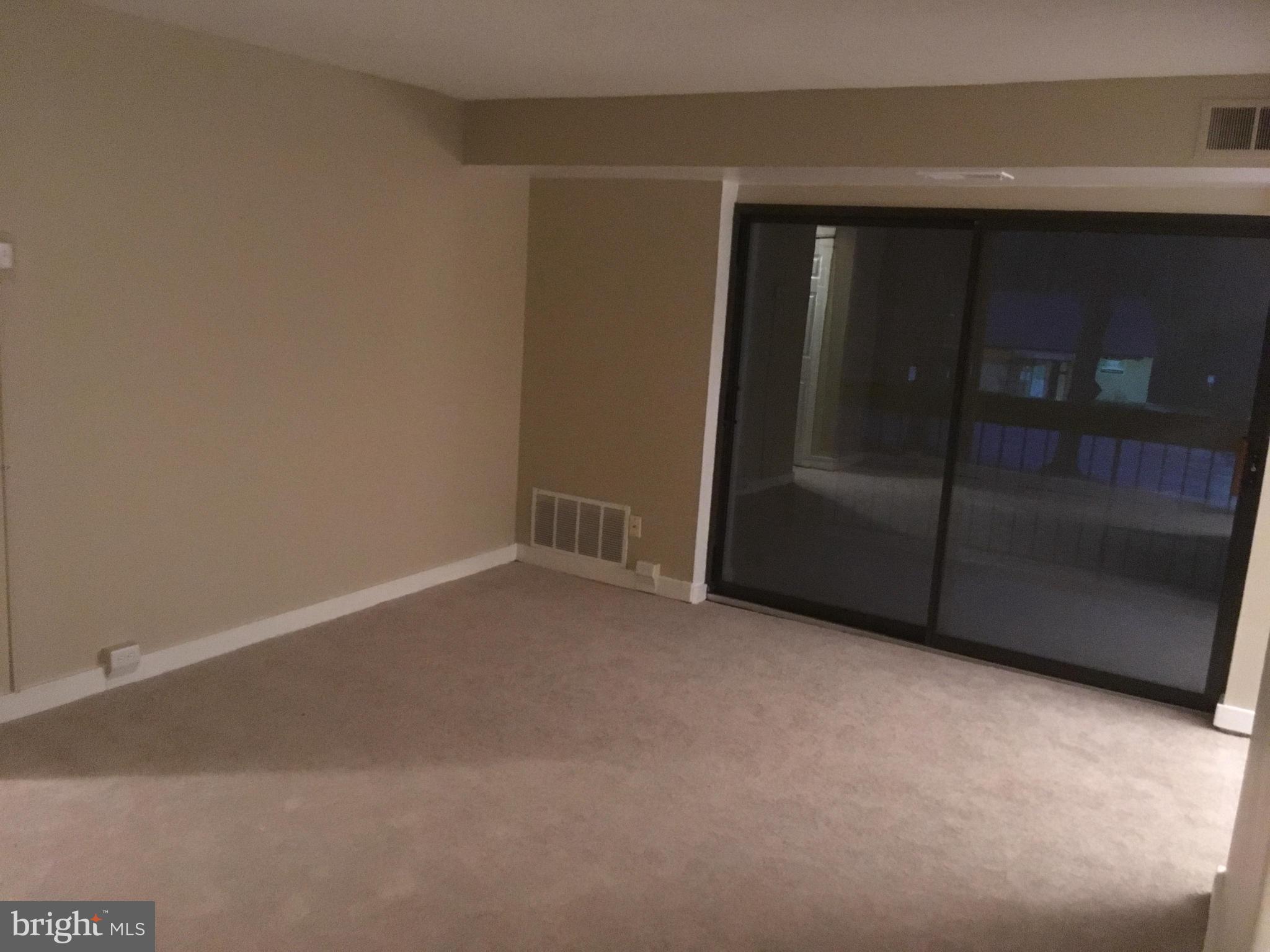 LONG REACH - Residential Lease