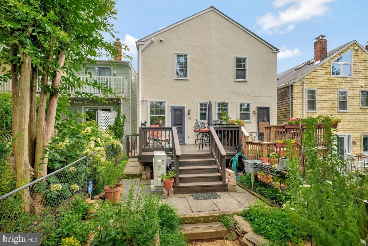 HISTORIC DISTRICT - Residential