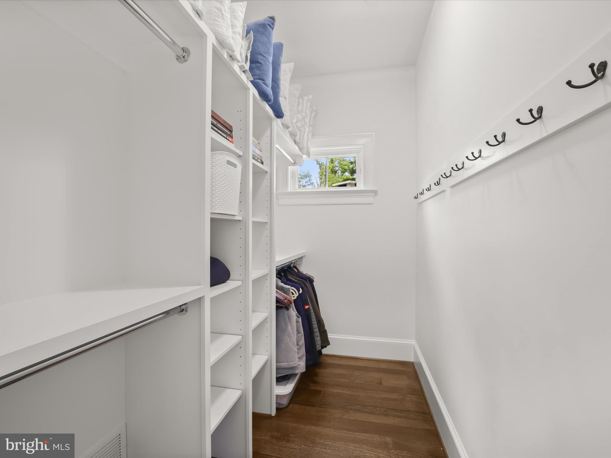 GIBSON ISLAND - Residential