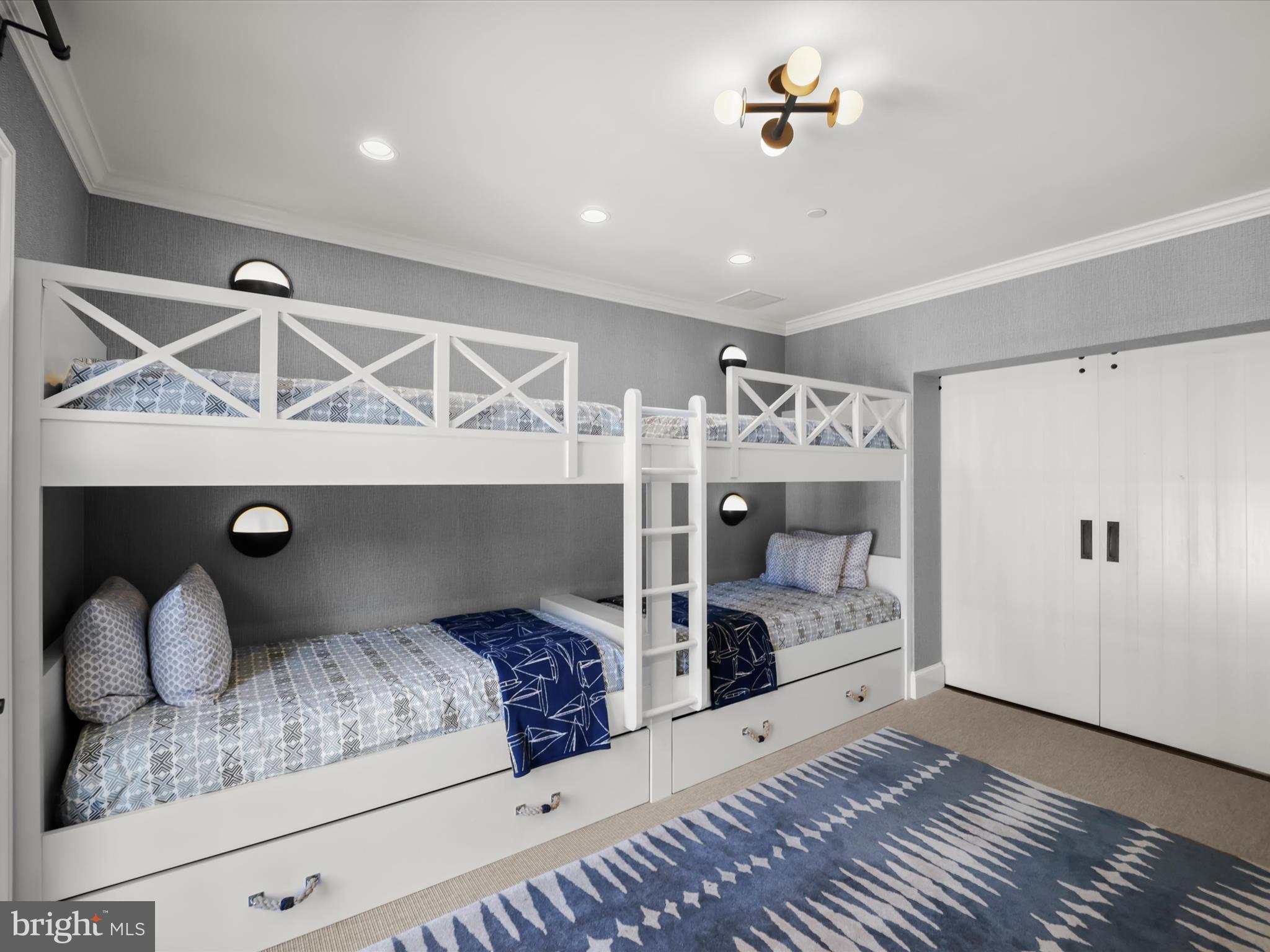 GIBSON ISLAND - Residential