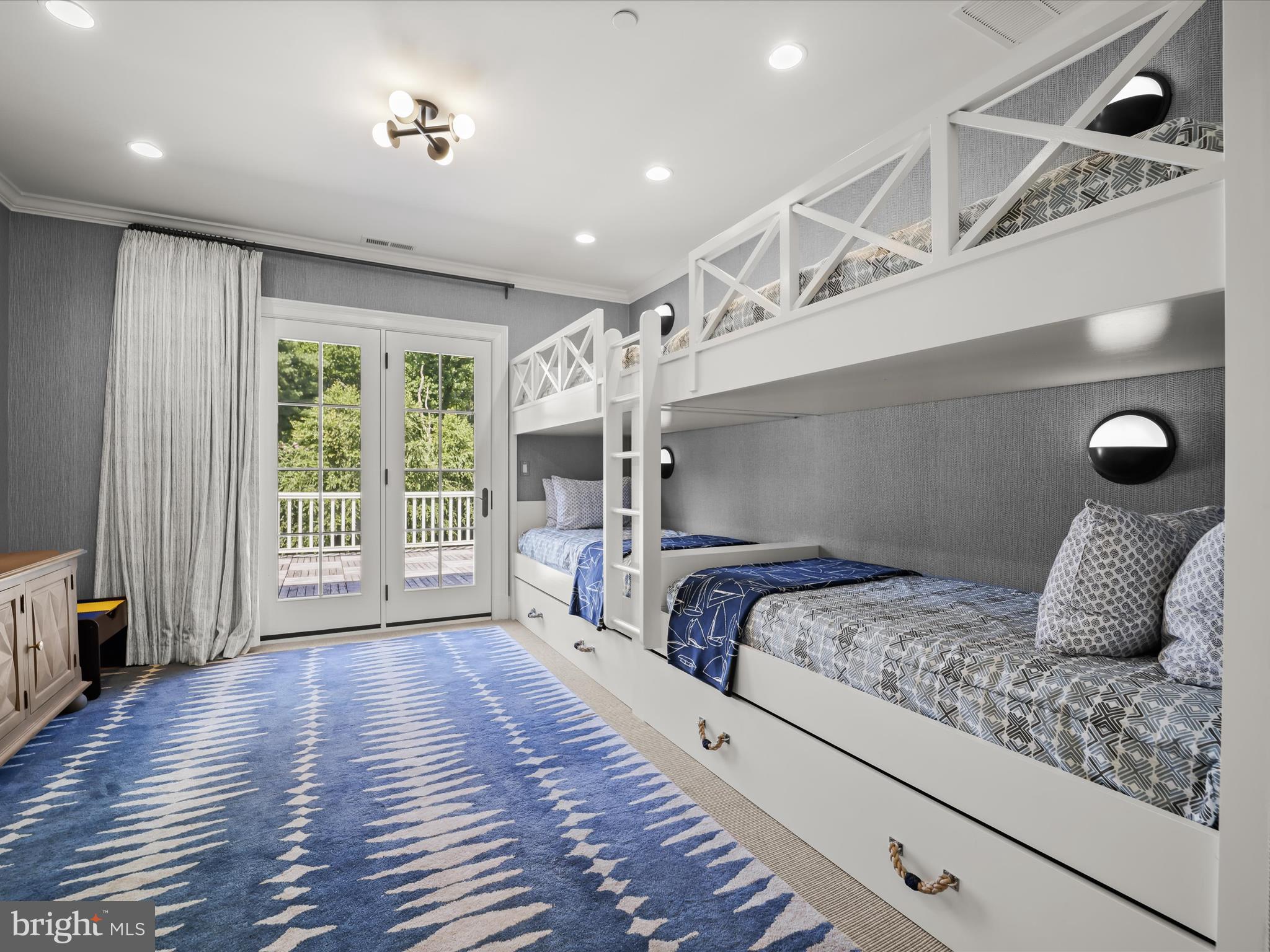 GIBSON ISLAND - Residential