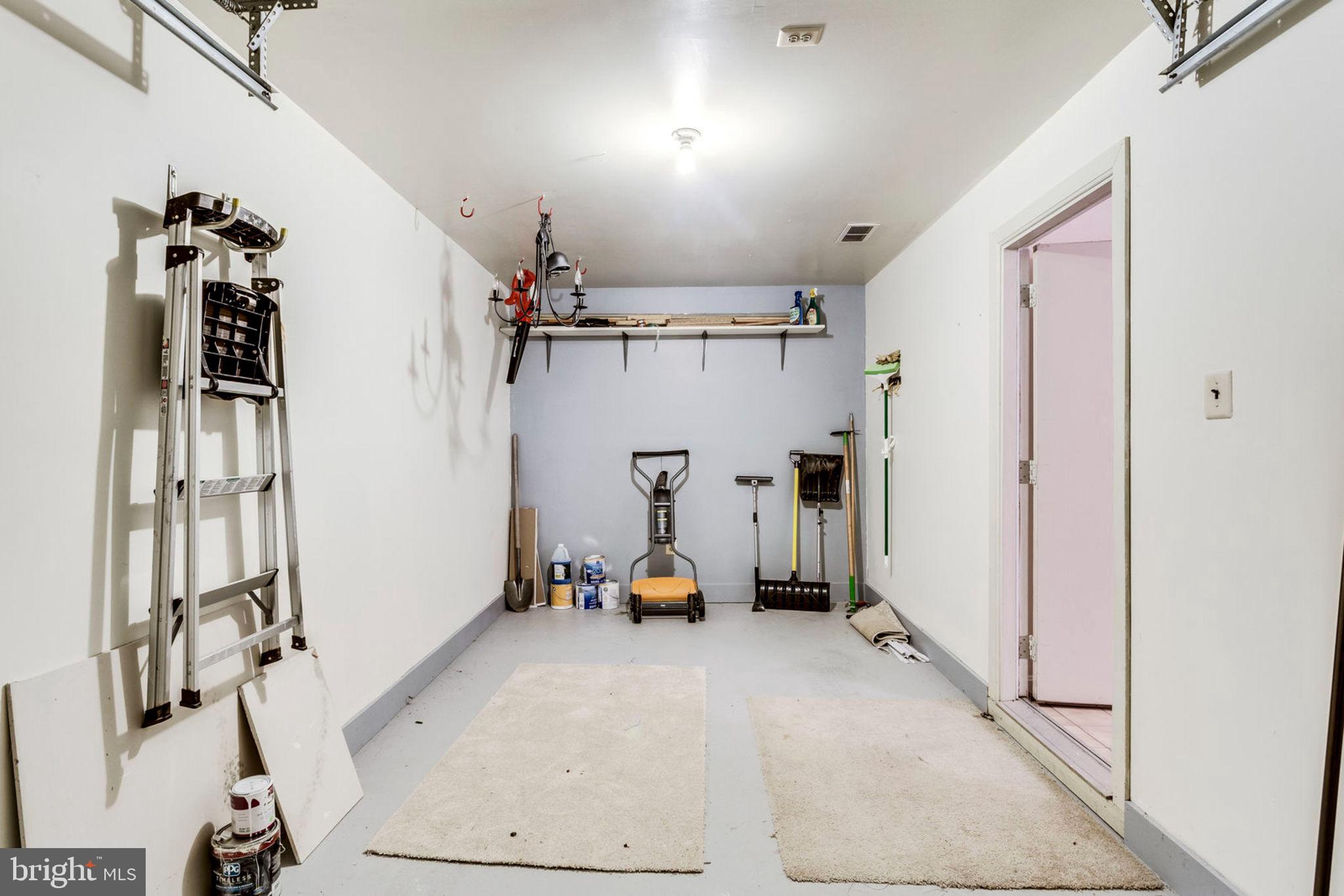 VAN DORN VILLAGE - Residential Lease