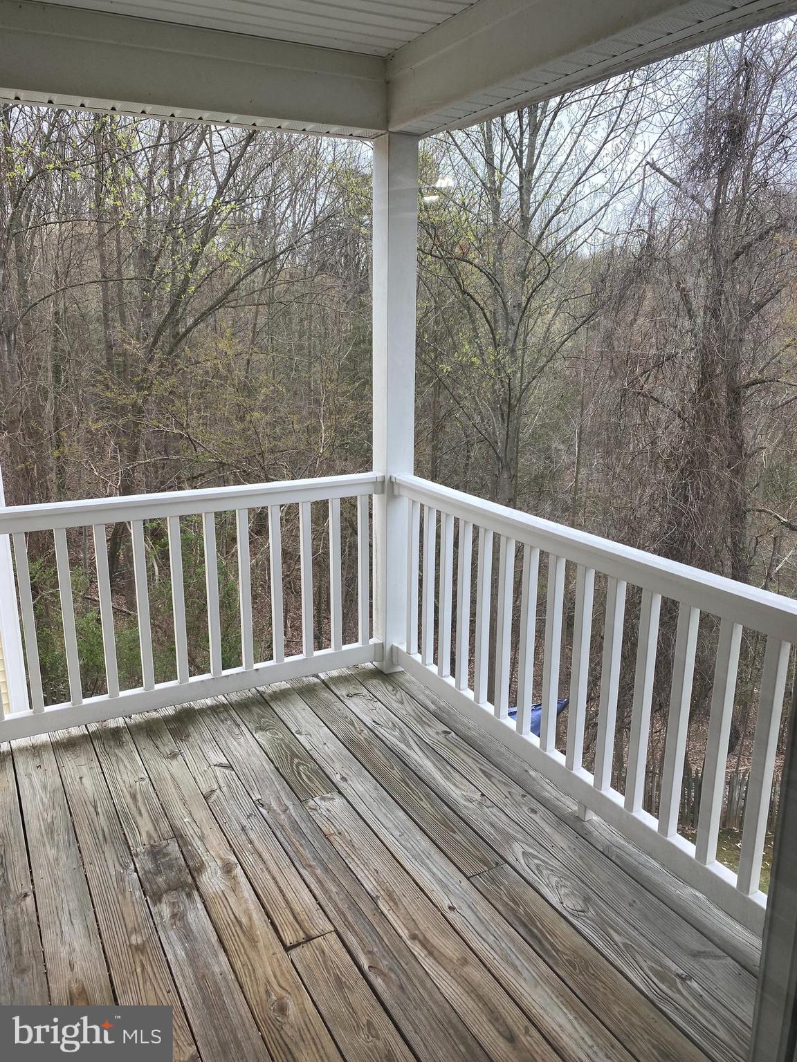 DEEP CREEK COMMONS - Residential Lease