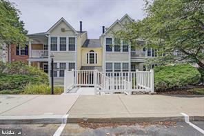 Great 2 BR, 2 BA top floor condo with vaulted ceilings overlooking woods in desirable Arnold. Freshly painted, new HVAC, new Hot Water heater, vinyl flooring, updated bathrooms, kitchen, granite countertops.
Brand new appliances and privacy blinds being installed this week. This place is move-in ready. Walk to grocery store, shopping center, restaurants. Conveniently located to everything!