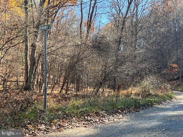 MALLARD CREEK - Land