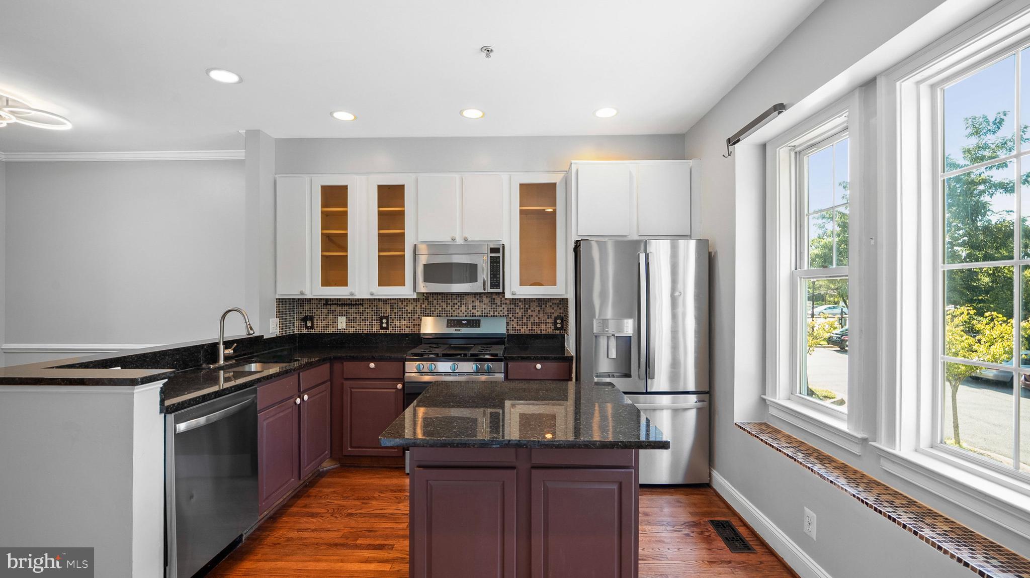 PT WHEATON OUT - Residential