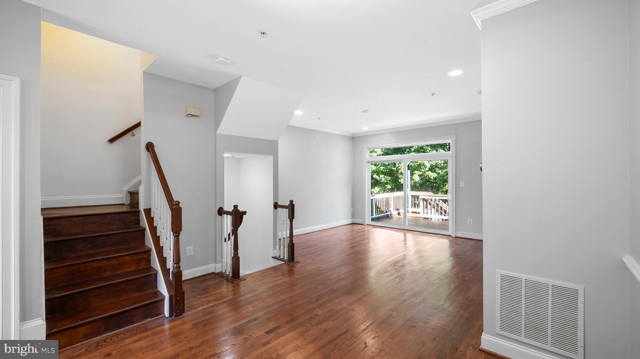 PT WHEATON OUT - Residential