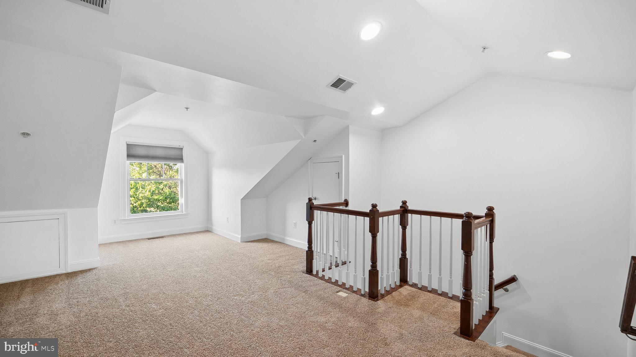 PT WHEATON OUT - Residential