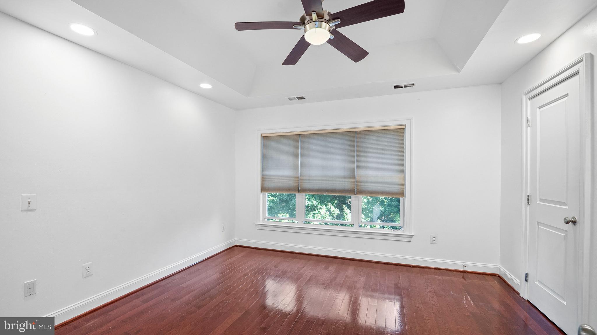 PT WHEATON OUT - Residential