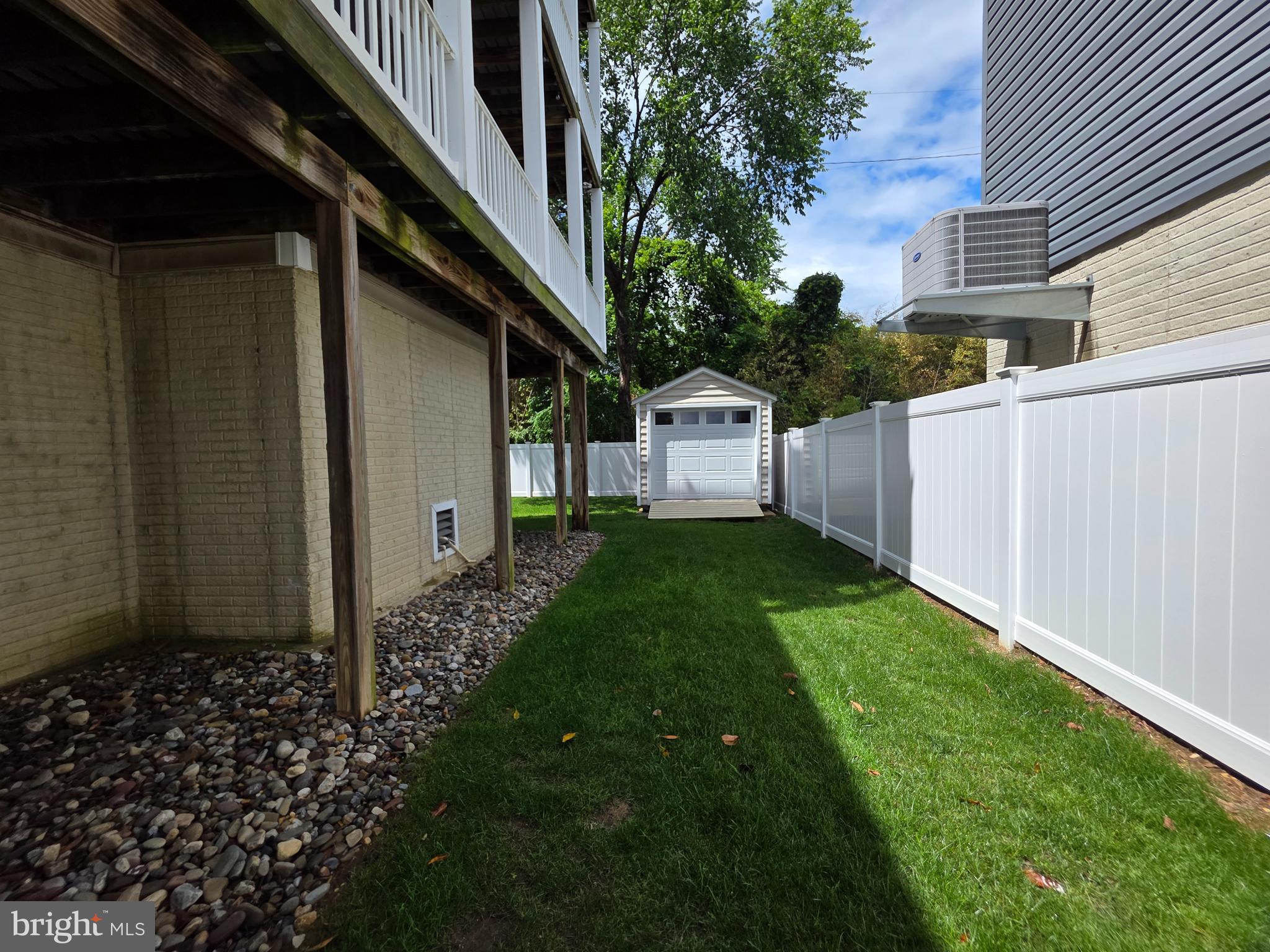 NEELD ESTATE - Residential