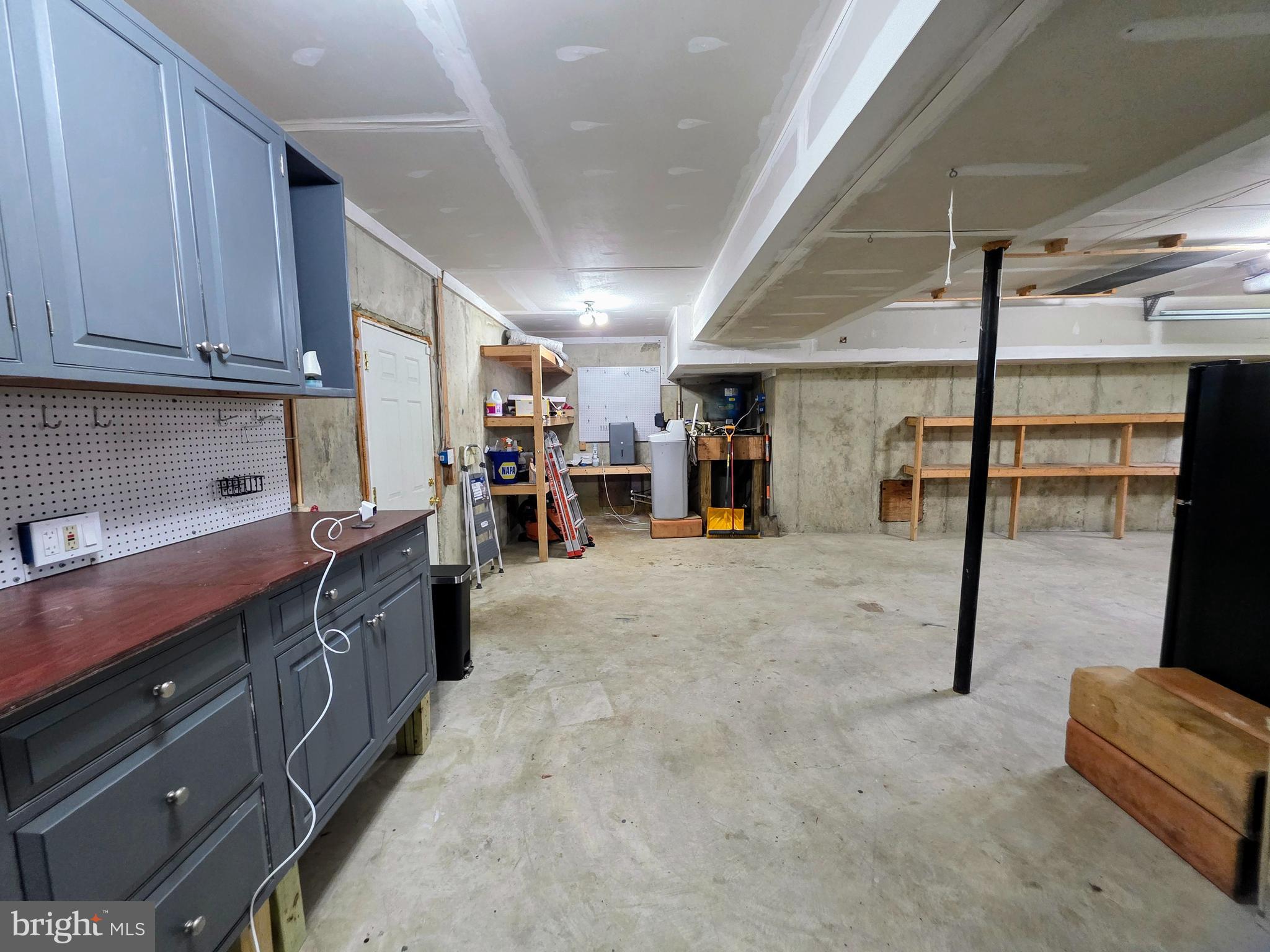 NEELD ESTATE - Residential