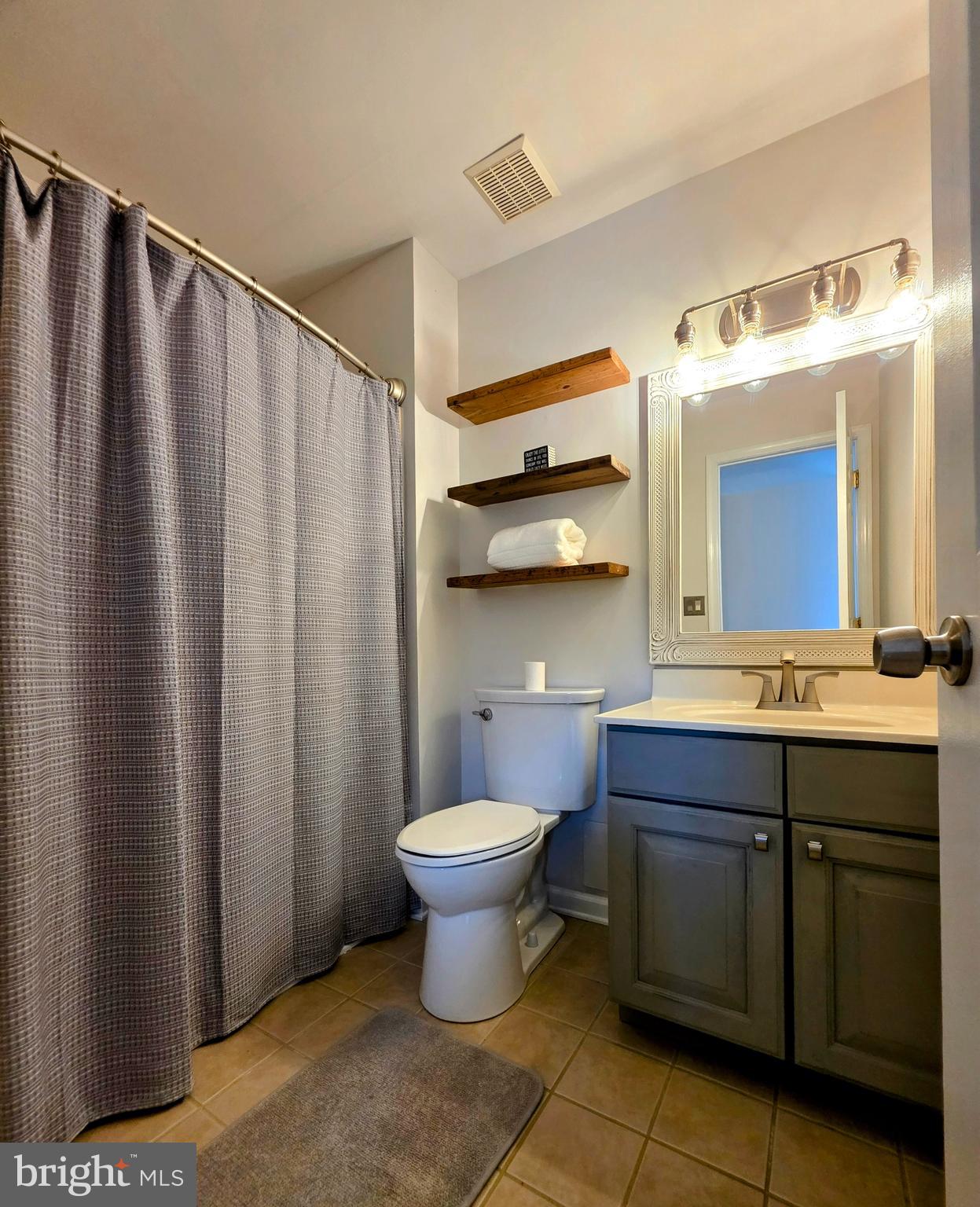 NEELD ESTATE - Residential