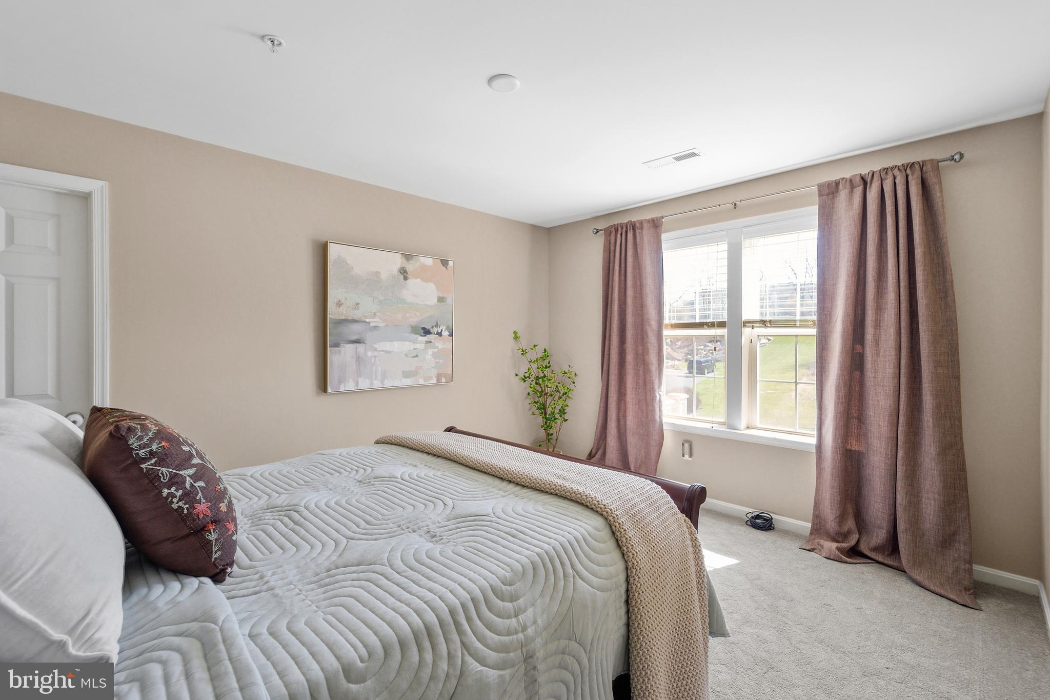 HEATHER WYND EAST - Residential