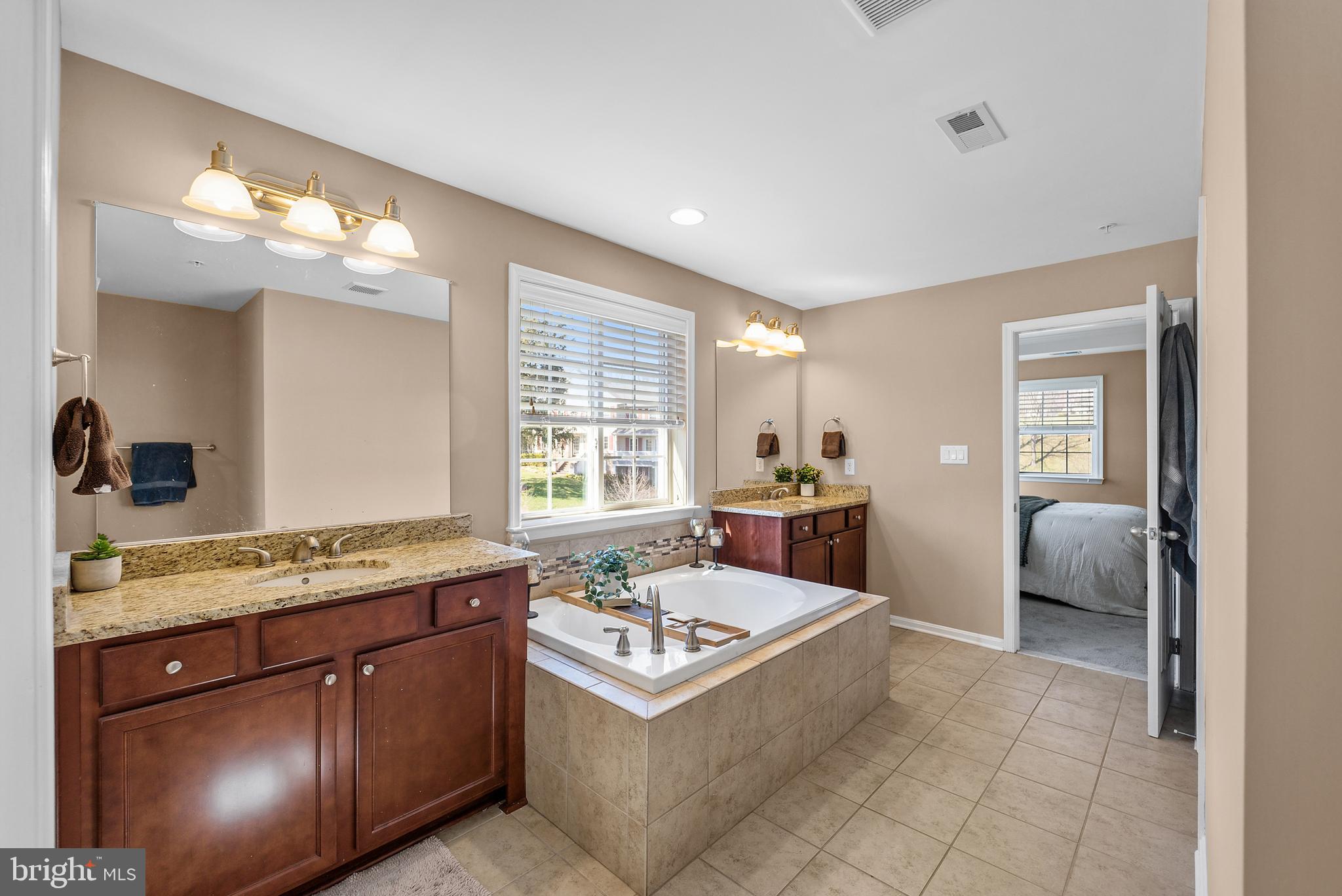 HEATHER WYND EAST - Residential