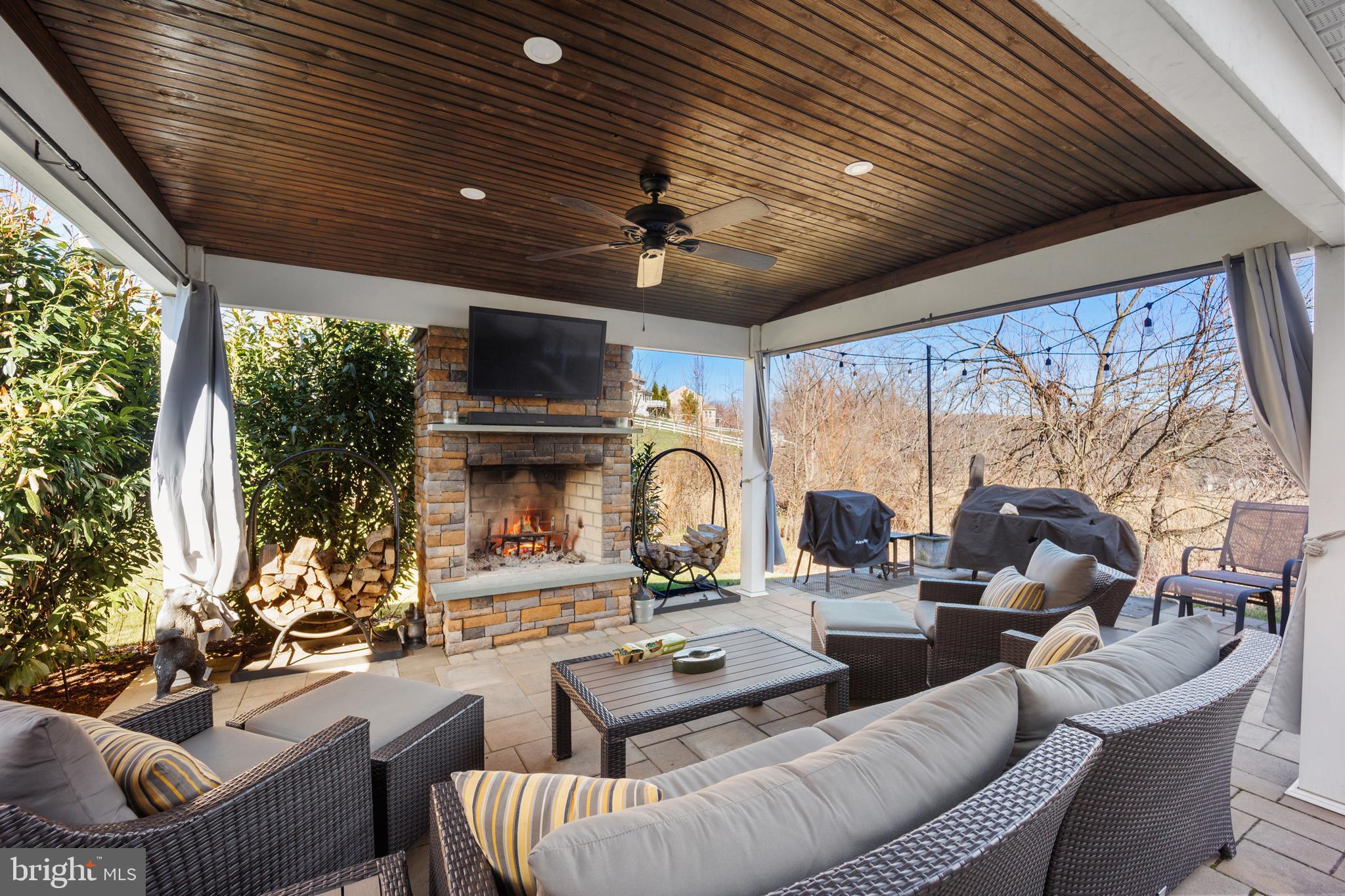 HEATHER WYND EAST - Residential