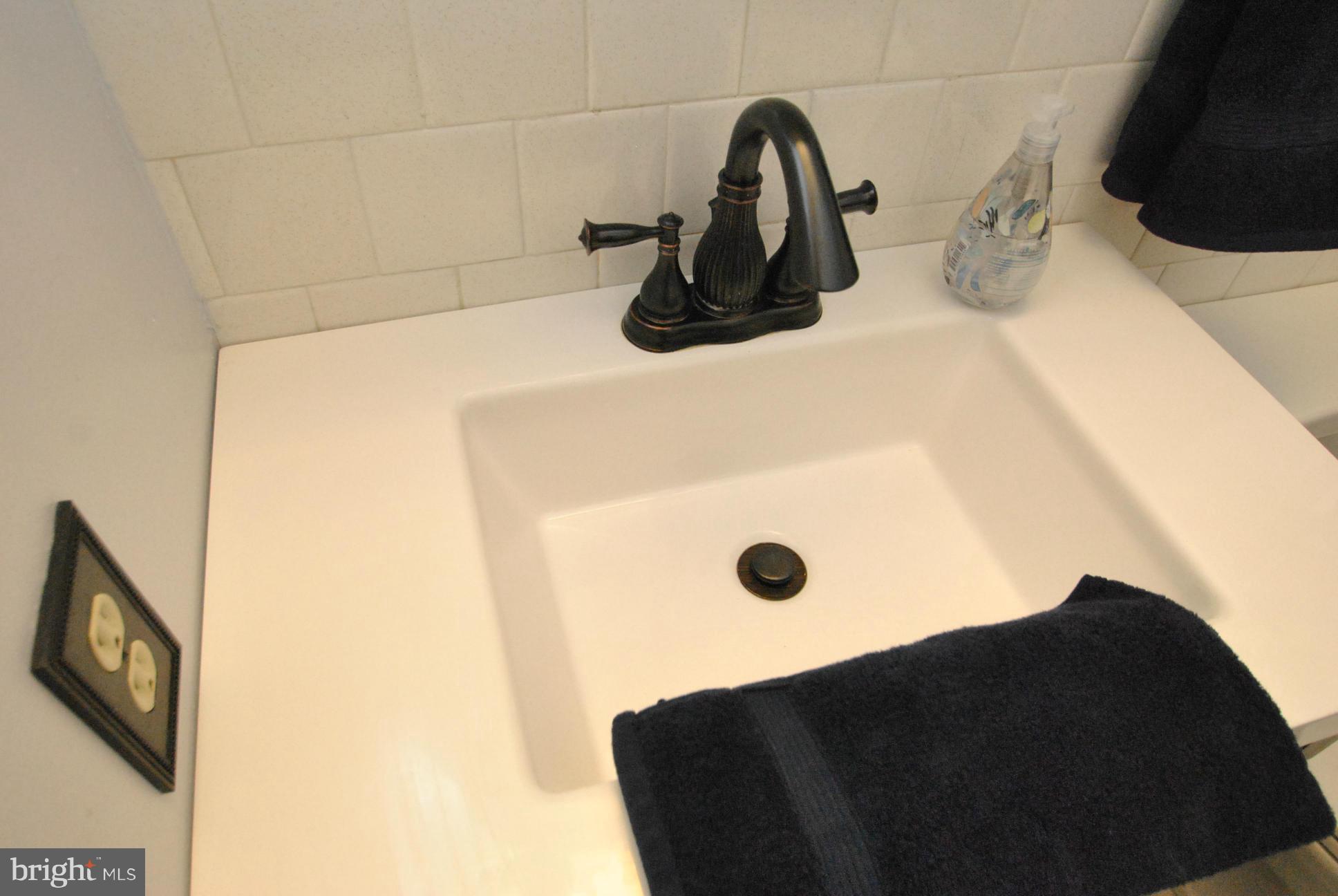 DOUBLE ROCK TOWNHOUSES - Residential