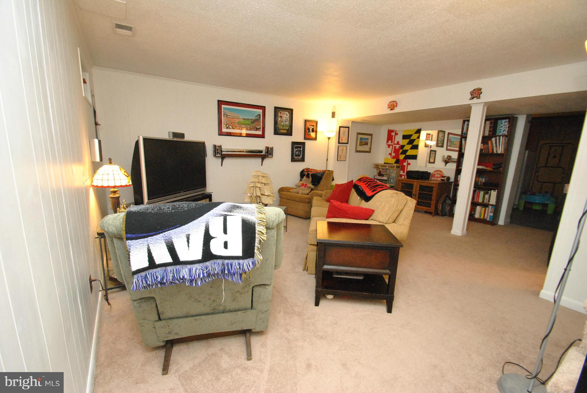 DOUBLE ROCK TOWNHOUSES - Residential