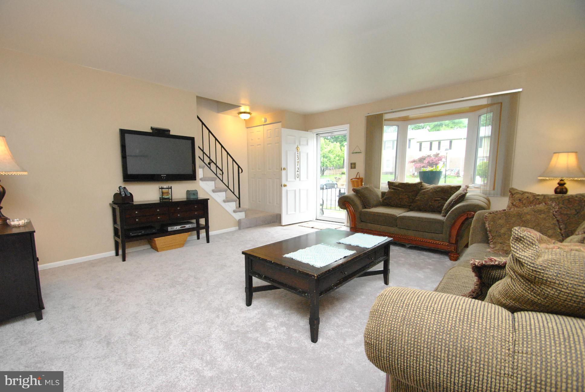 DOUBLE ROCK TOWNHOUSES - Residential