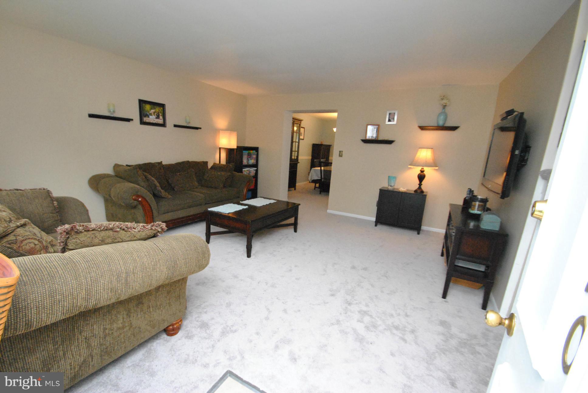 DOUBLE ROCK TOWNHOUSES - Residential