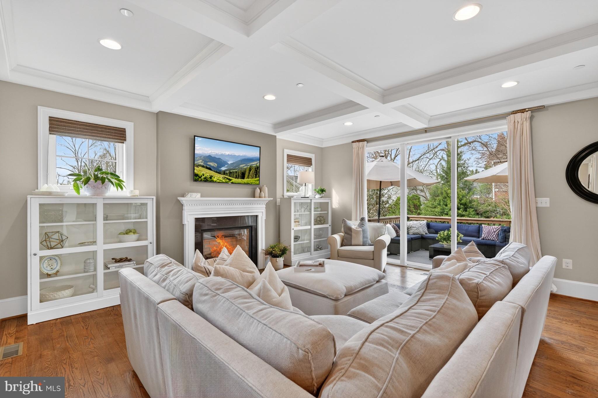 ALTA VISTA TERRACE - Residential