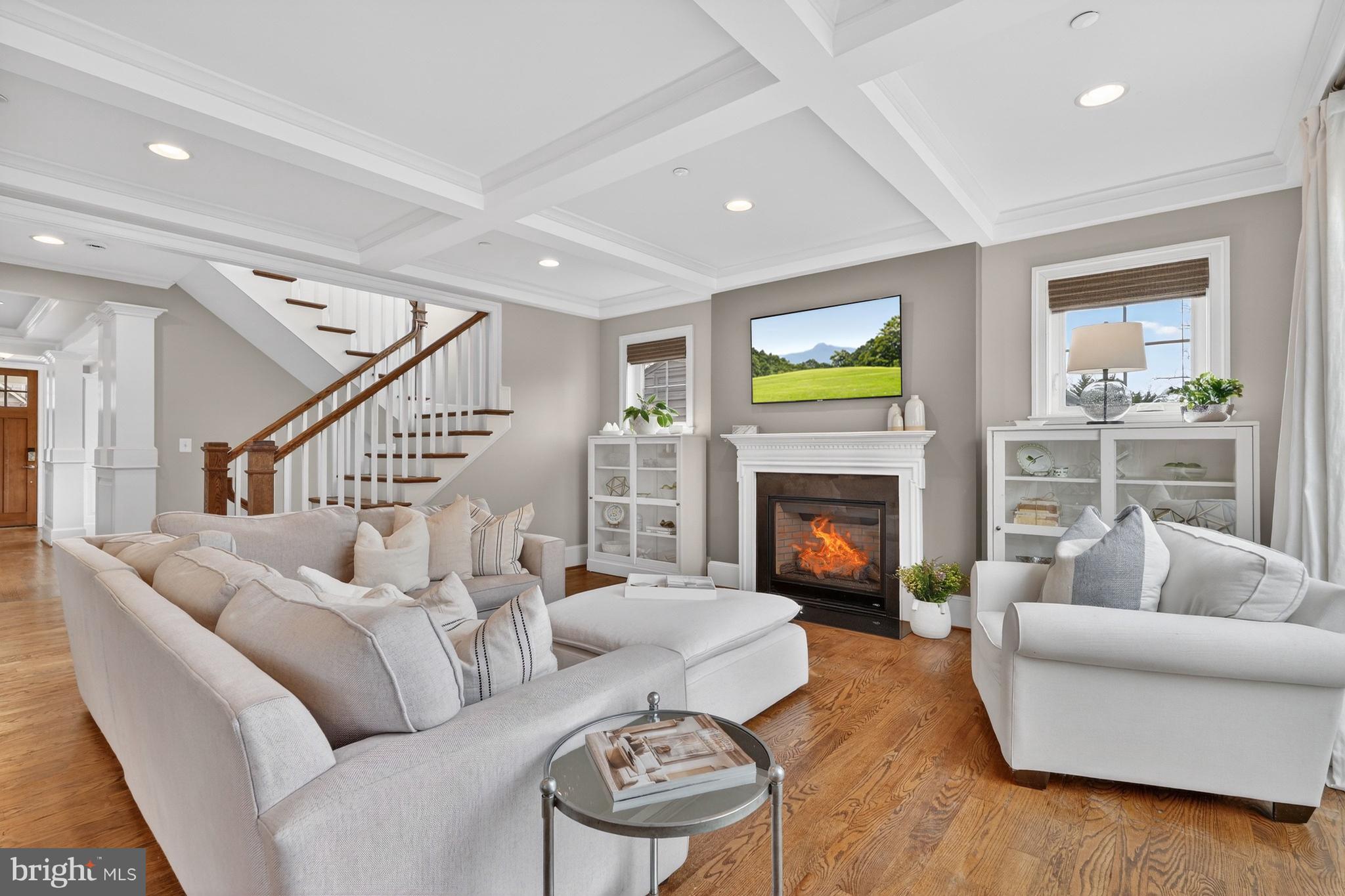 ALTA VISTA TERRACE - Residential