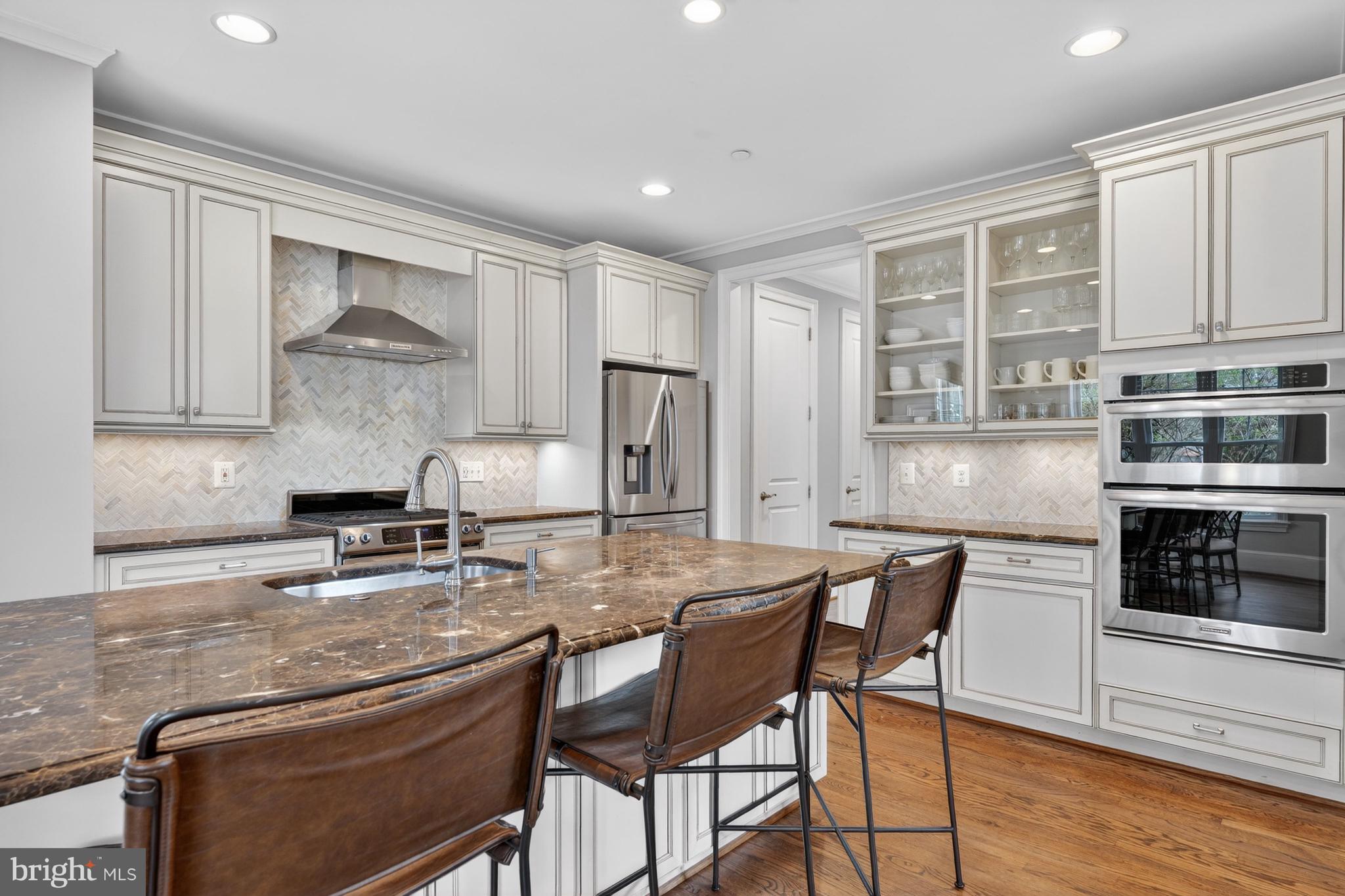 ALTA VISTA TERRACE - Residential