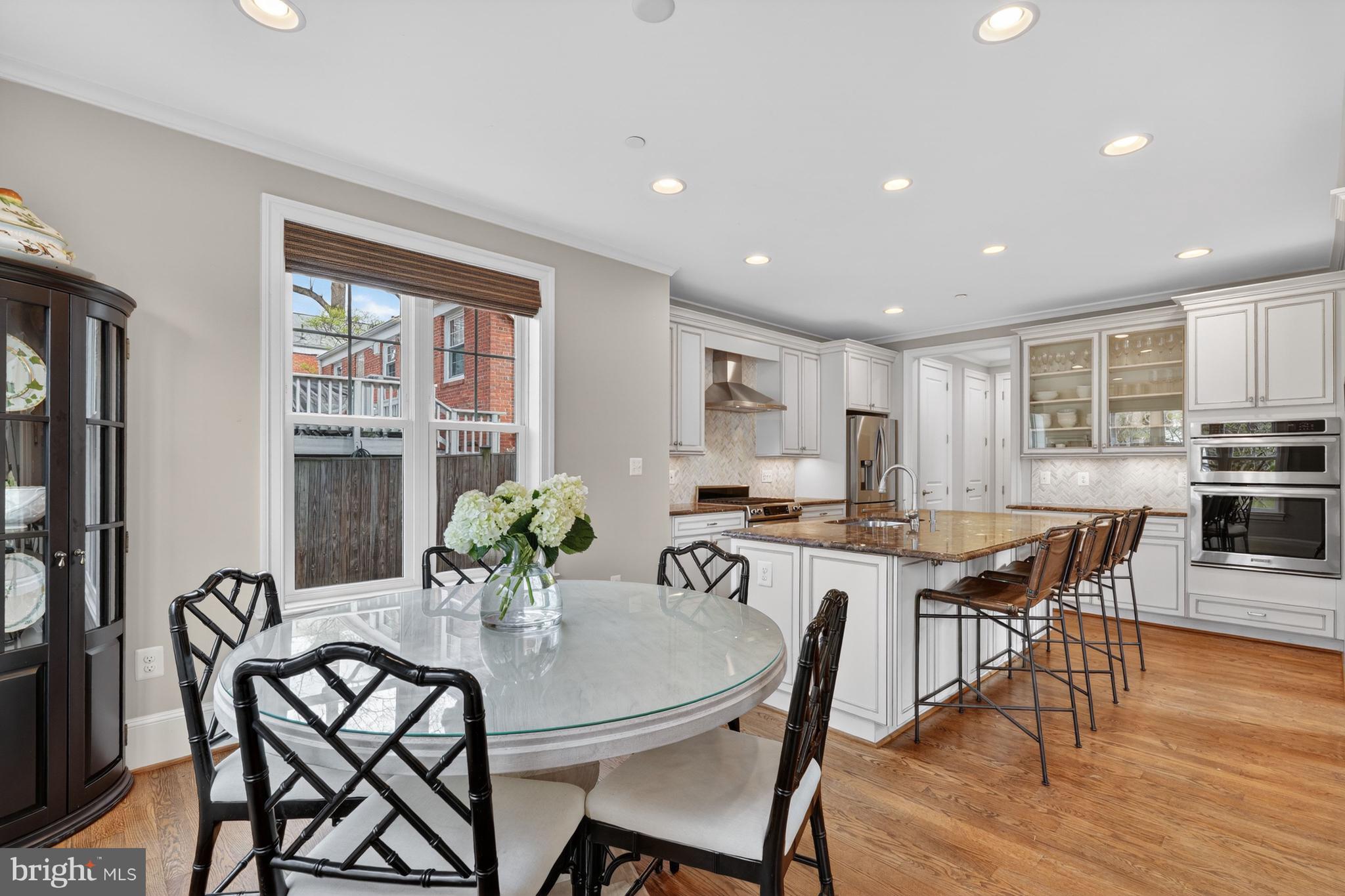 ALTA VISTA TERRACE - Residential