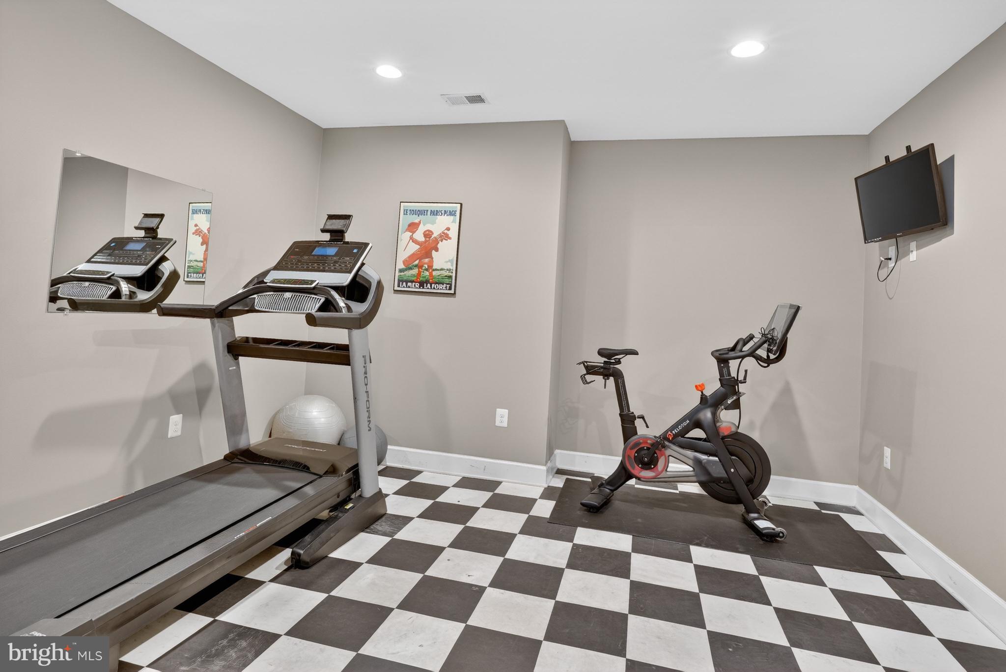 ALTA VISTA TERRACE - Residential