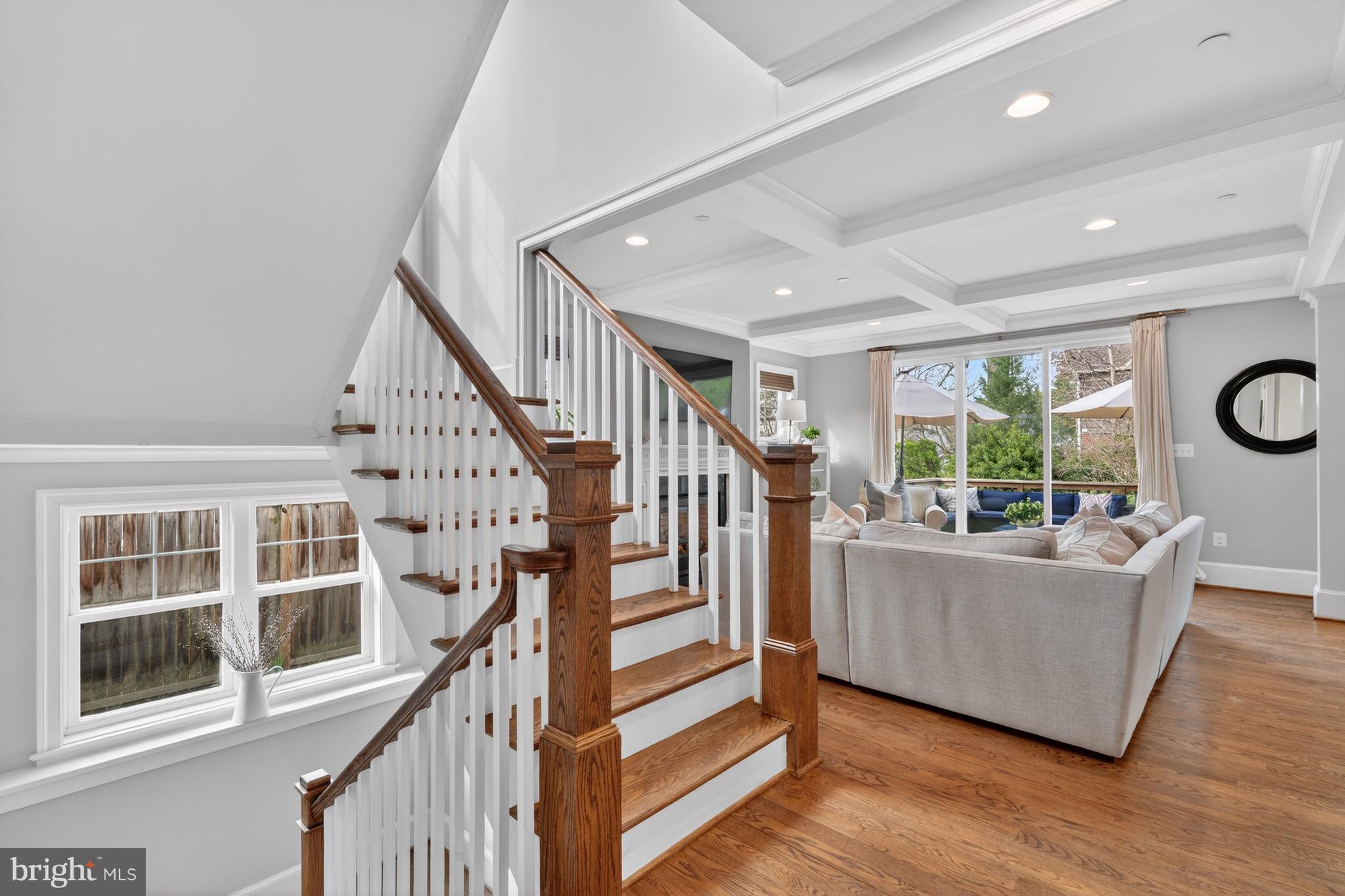 ALTA VISTA TERRACE - Residential