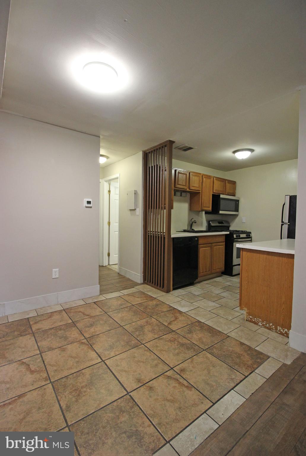 LILAC GARDENS - Residential Lease