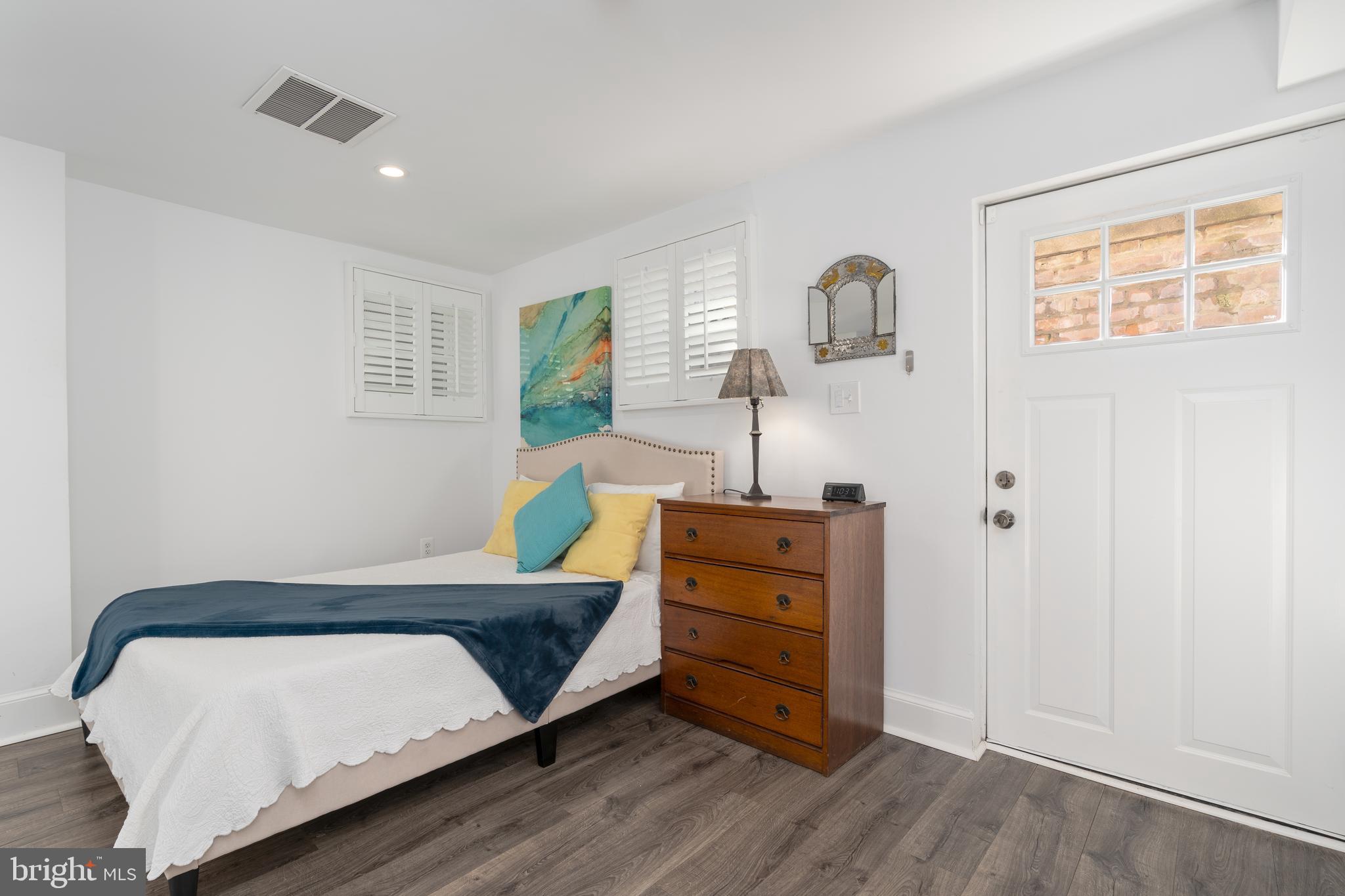 CHEVY CHASE - Residential