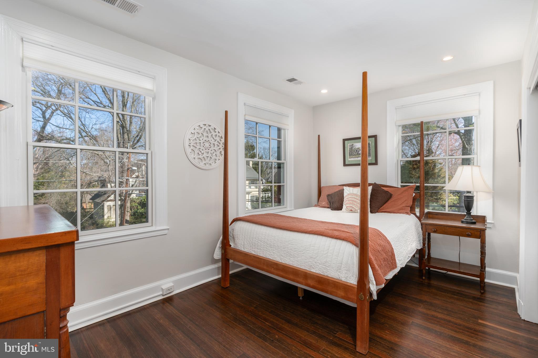 CHEVY CHASE - Residential