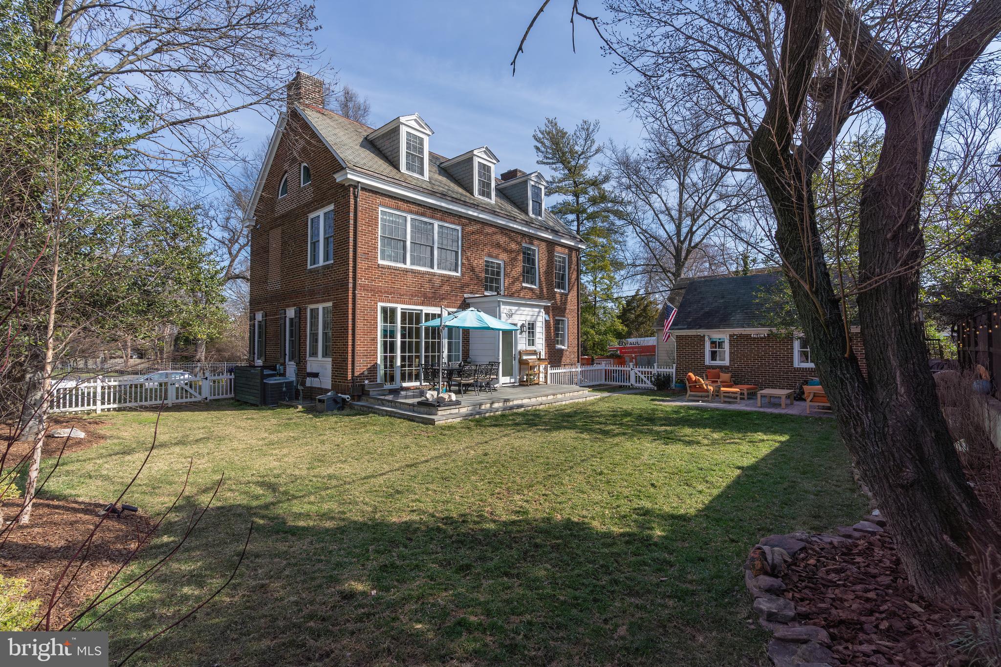 CHEVY CHASE - Residential