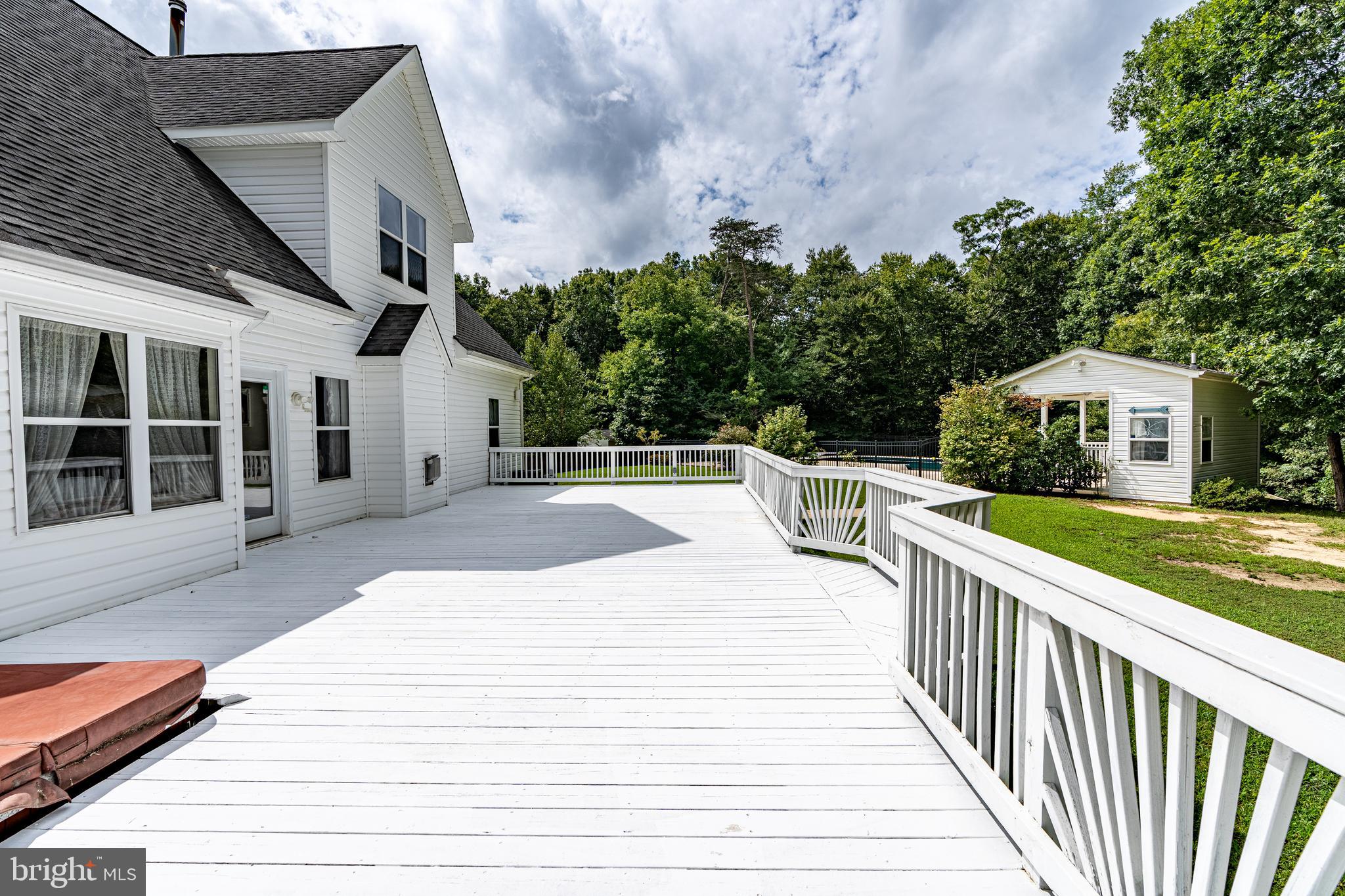 MILLS POND - Residential