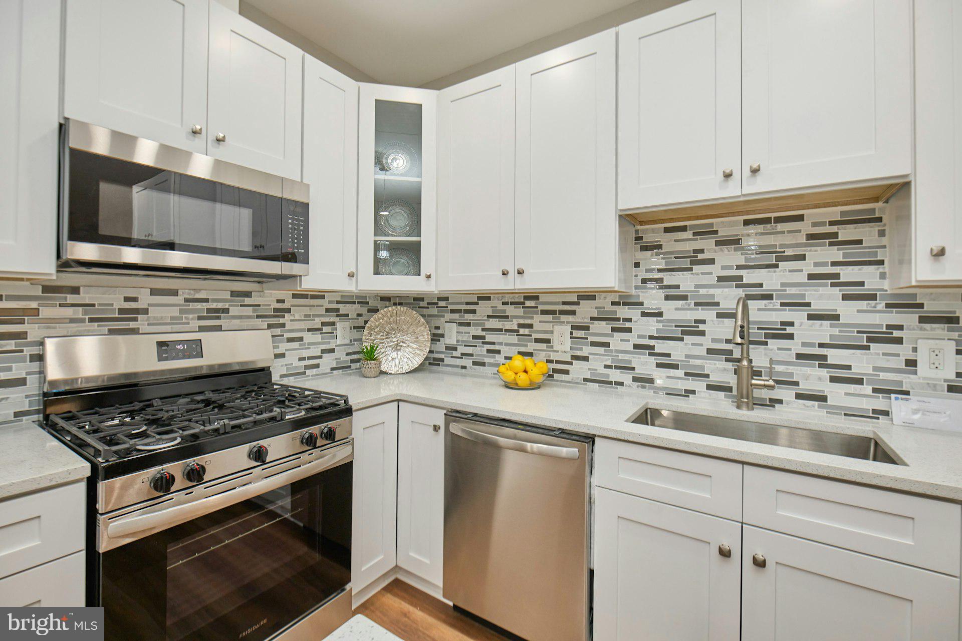 PARKLAWN - Residential