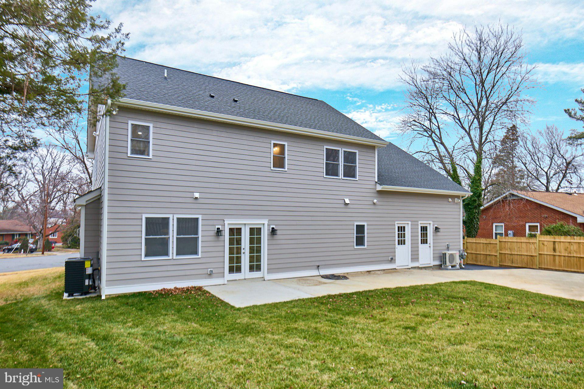 PARKLAWN - Residential