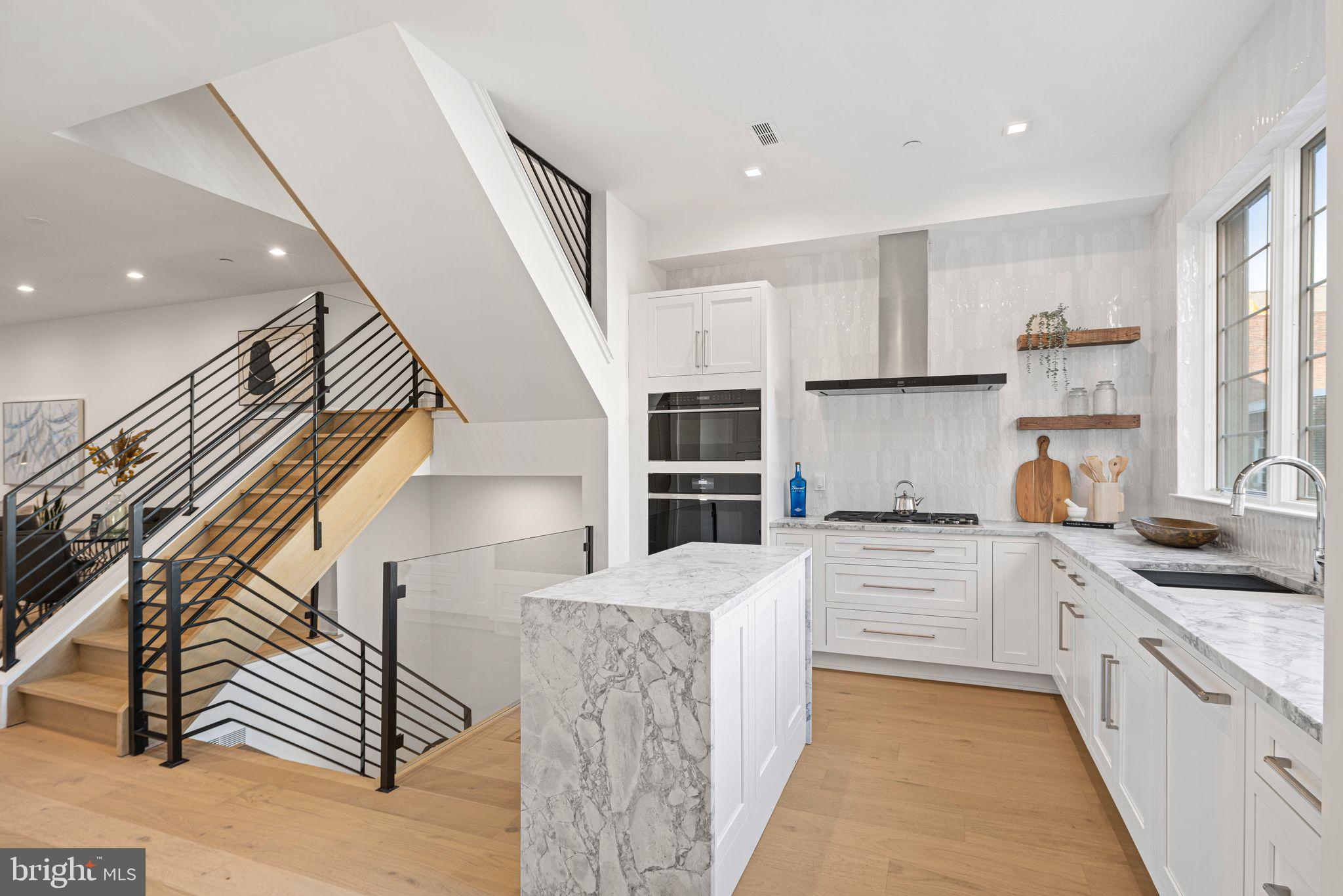 WASHINGTON SQ WEST - Residential