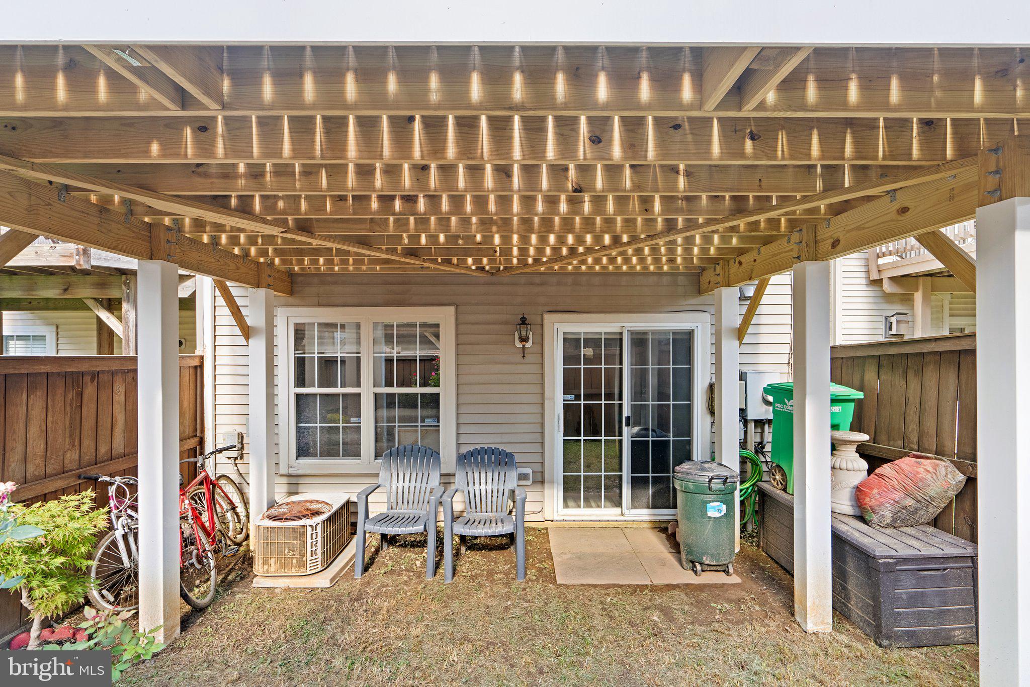 WOODVIEW VILLAGE PLAT 1 - Residential